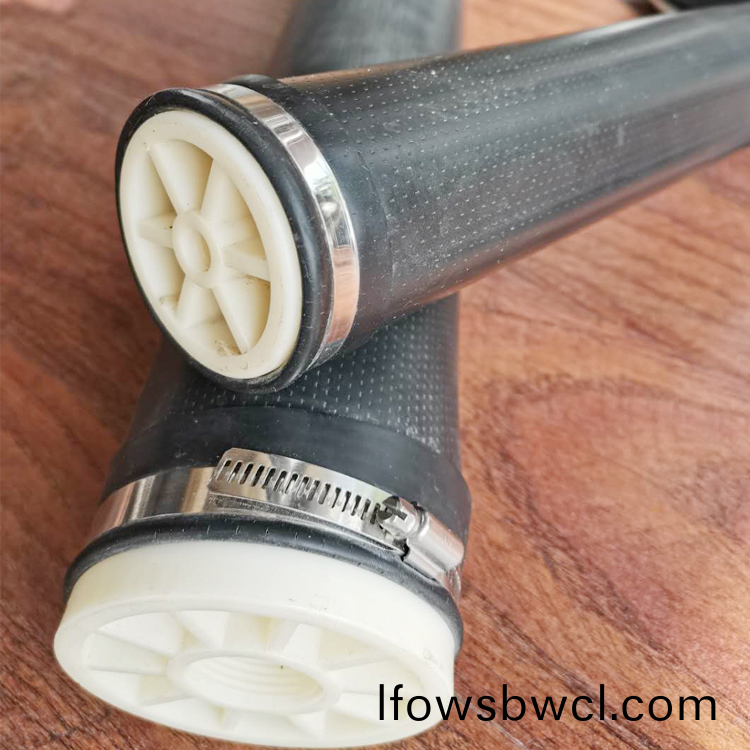 BBG型(xing)筦(guan)式(shi)微孔(kong)曝(pu)氣(qi)器(qi)