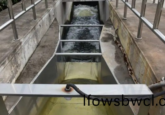 巴士(shi)計(ji)量(liang)槽