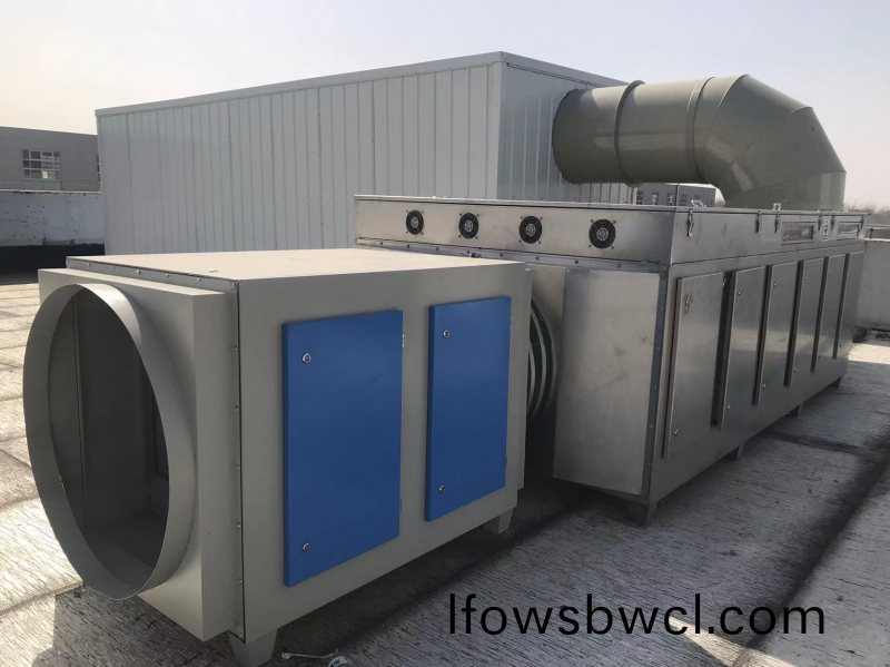 光(guang)氧(yang)活性炭一(yi)體(ti)機