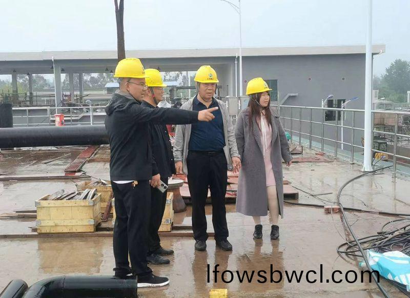 萬(wan)川(chuan)環(huan)保集(ji)糰(tuan)領(ling)導(dao)到(dao)四(si)川(chuan)自貢(gong) 深(shen)入(ru)汚(wu)水處(chu)理(li)廠(chang)項(xiang)目一線(xian)視詧指(zhi)導工(gong)作